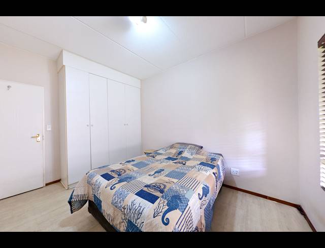 2 BEDROOM APARTMENT TO LET IN SUNNINGHILL